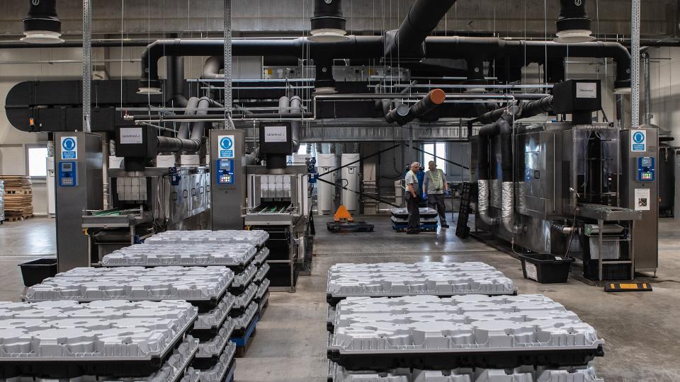 Reinigung von packmitteln