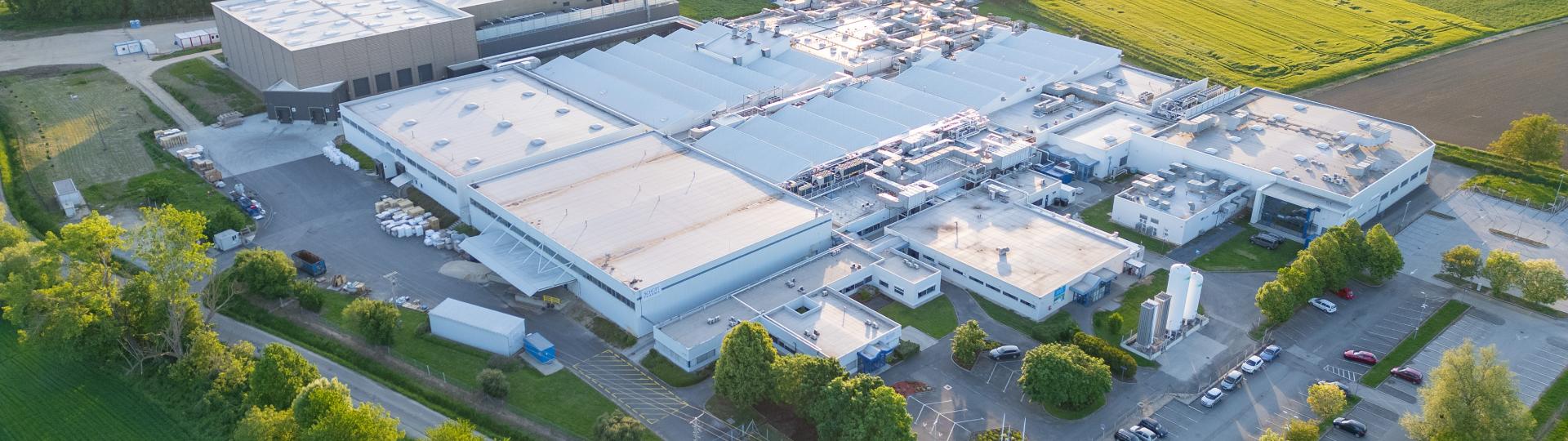 j Partneri kapcsolat: Galambos Logistic Kft. s SCHOTT Hungary Kft.